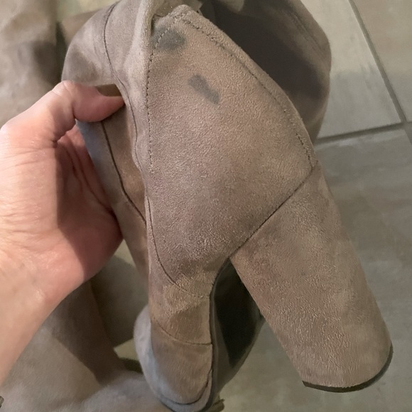 Marc Fisher OTK Suede Boots!!! Worn once & live in closet. SZ 7 - Picture 3 of 4